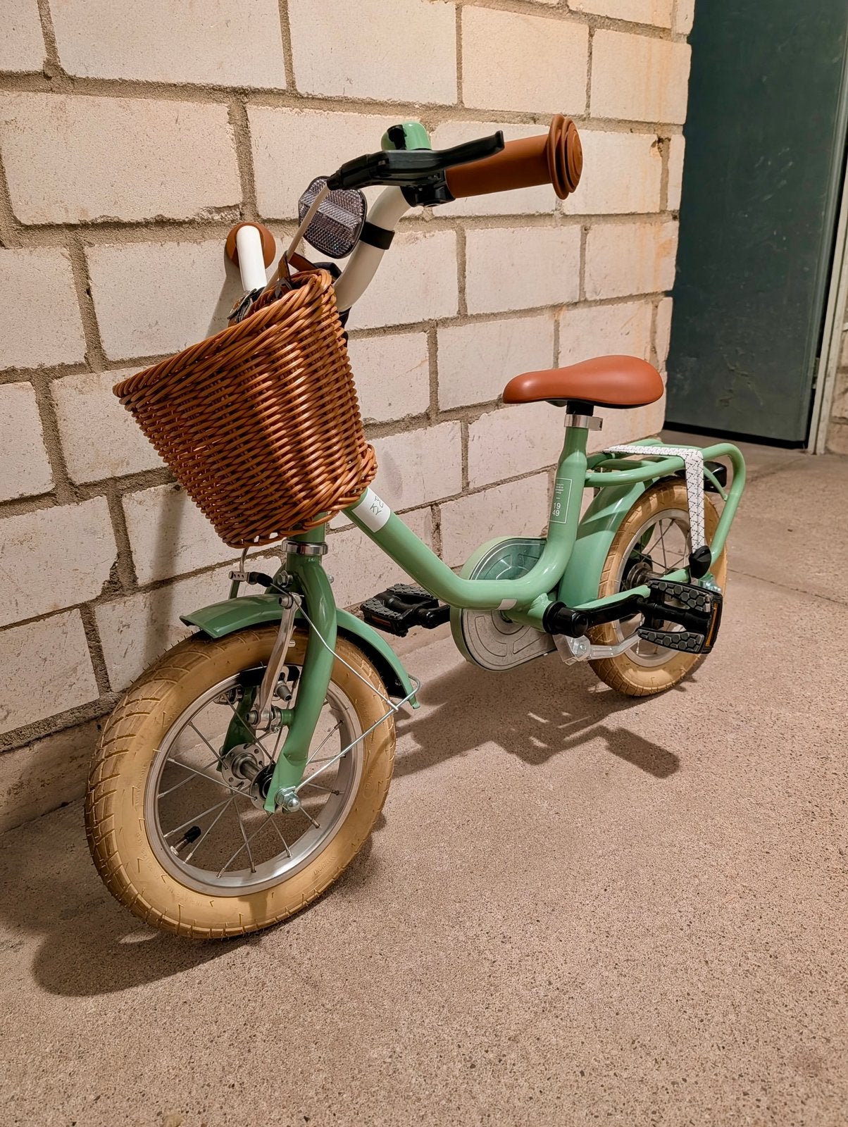 PUKY 12 inch retro kinderfiets mintgroen met rieten mandje, Ophalen, Gebruikt, Minder dan 16 inch, Zijwieltjes