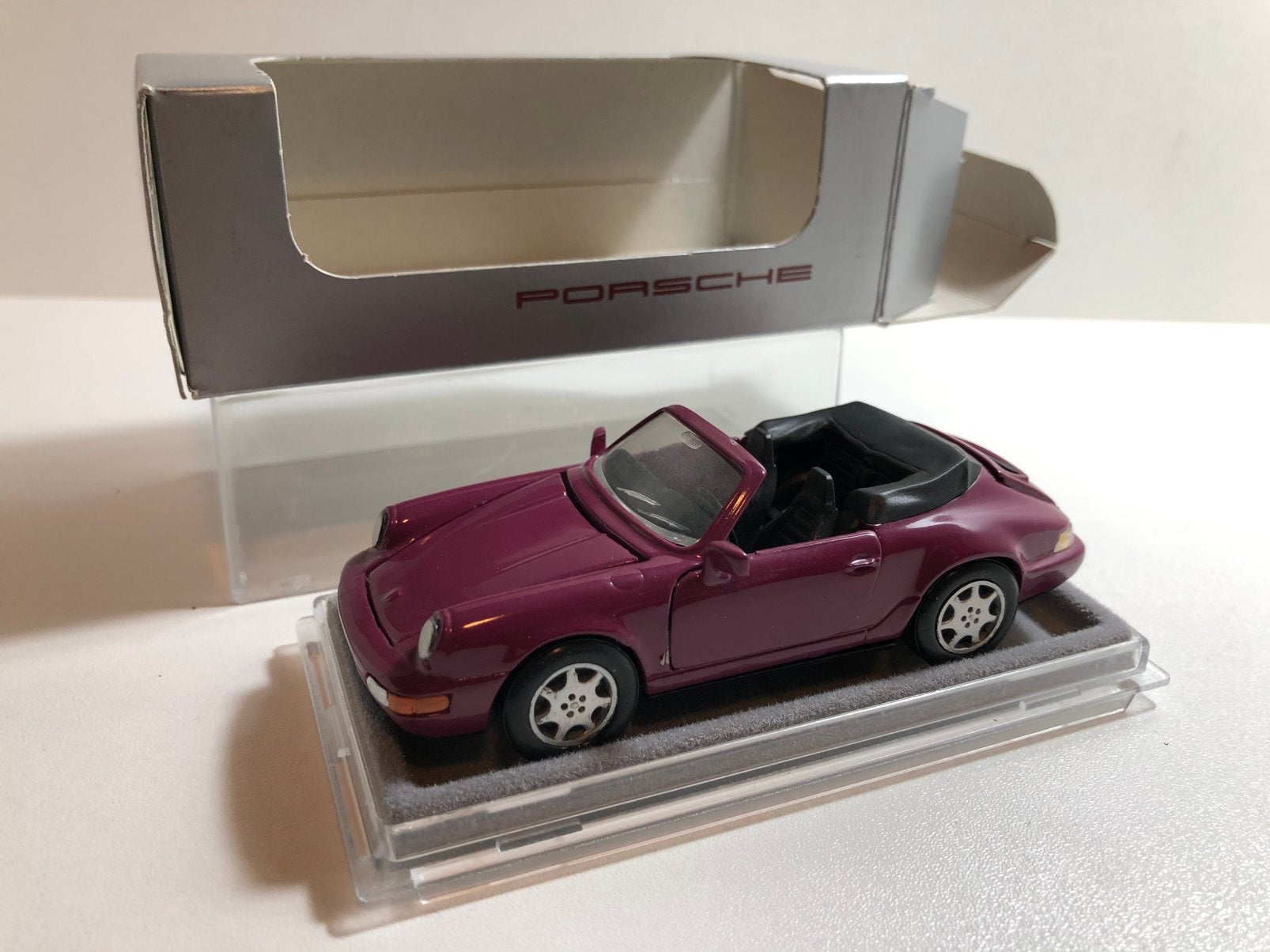 Porsche 911 Carrera 2/4 Cabriolet, 1:43, NZG, WAP 260200, Hobby en Vrije tijd, Modelauto's | 1:43, Ophalen of Verzenden, Zo goed als nieuw
