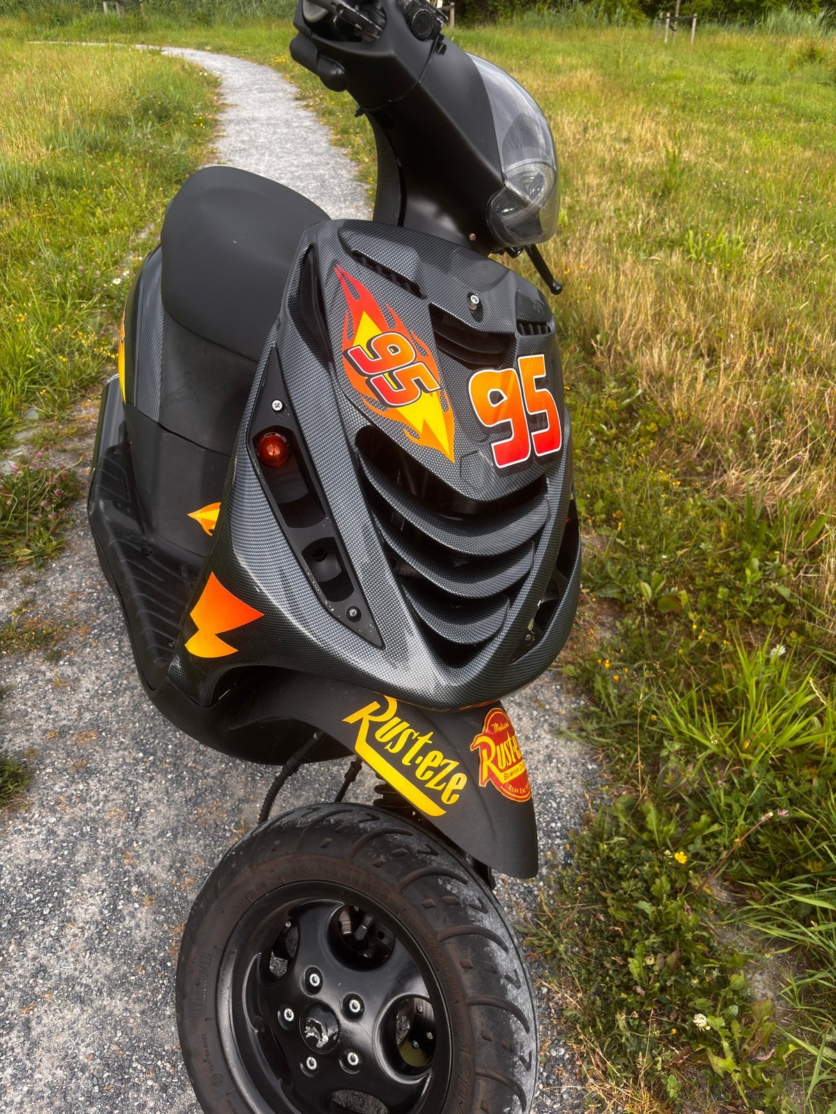 100cc zip, Fietsen en Brommers, Scooters | Piaggio, Zo goed als nieuw, Zip, Benzine, Ophalen of Verzenden