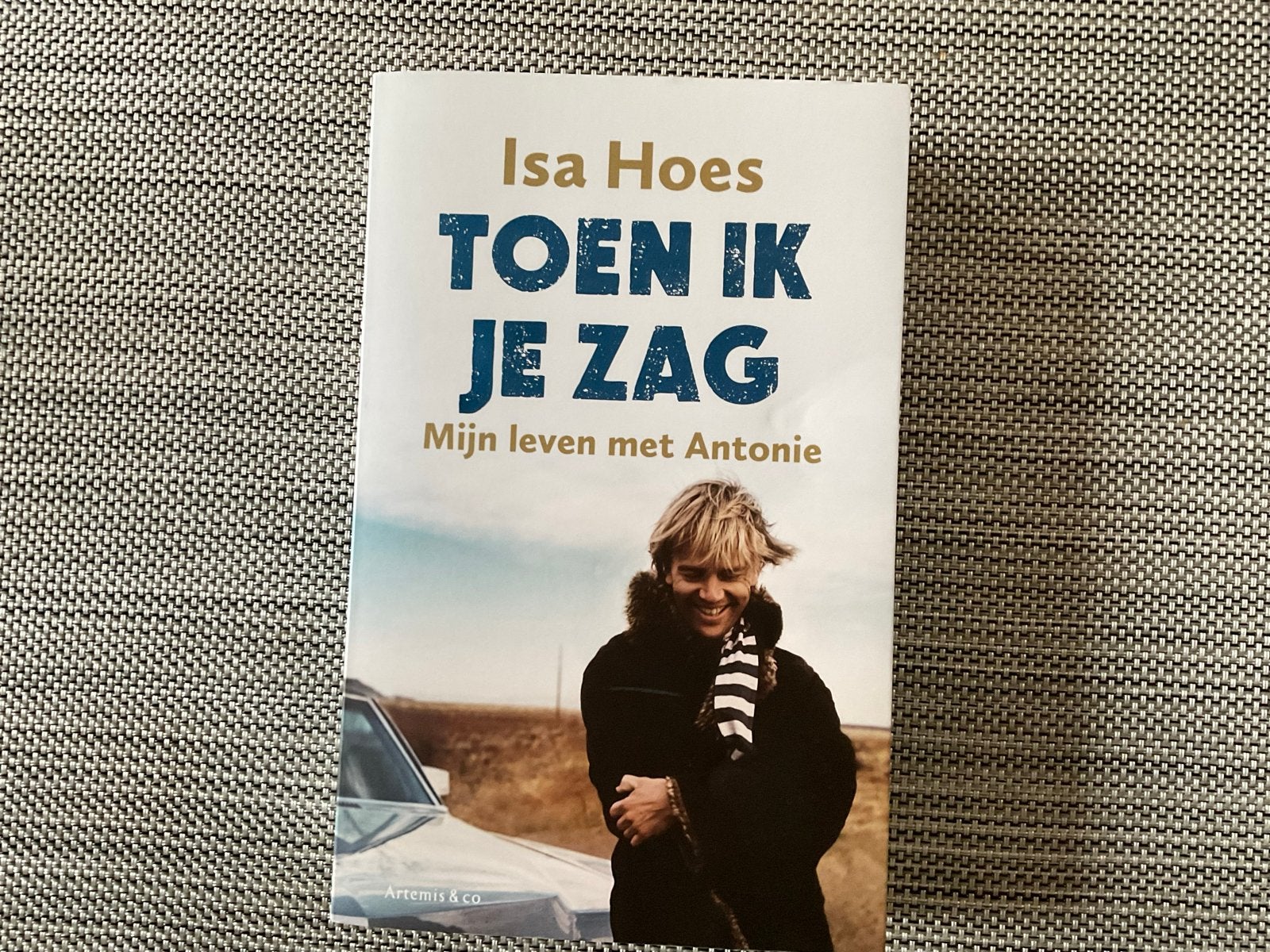 Toen ik je zag - Isa Hoes (biografie), Boeken, Ophalen of Verzenden, Gelezen, Film, Tv en Media