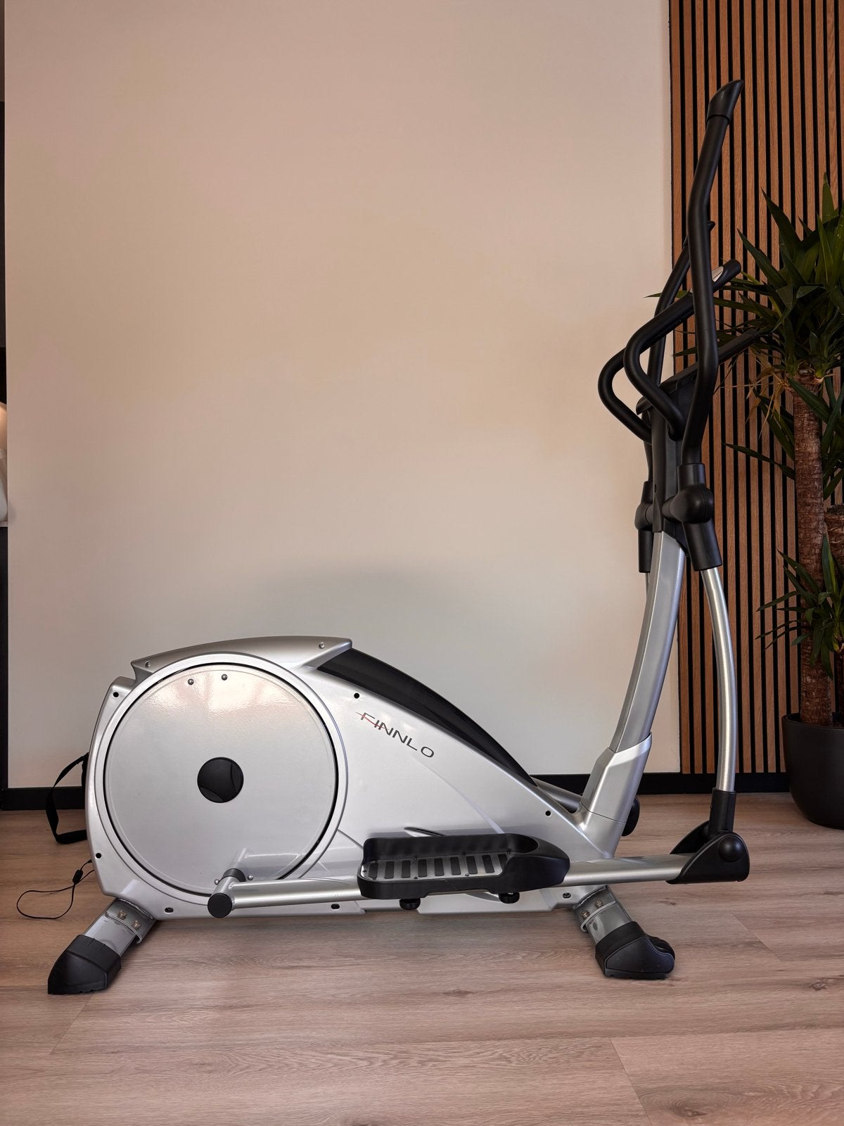 Finnlo Crosstrainer - Zo goed als nieuw, Ophalen, Armen, Zo goed als nieuw, Crosstrainer