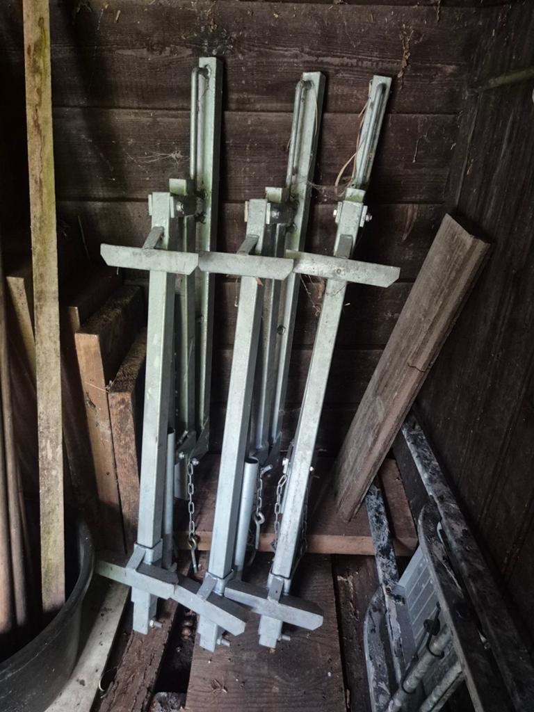 Verstelbare Schragen voor Steigerbouw of Werkbank, Doe-het-zelf en Verbouw, Steigers, Ophalen