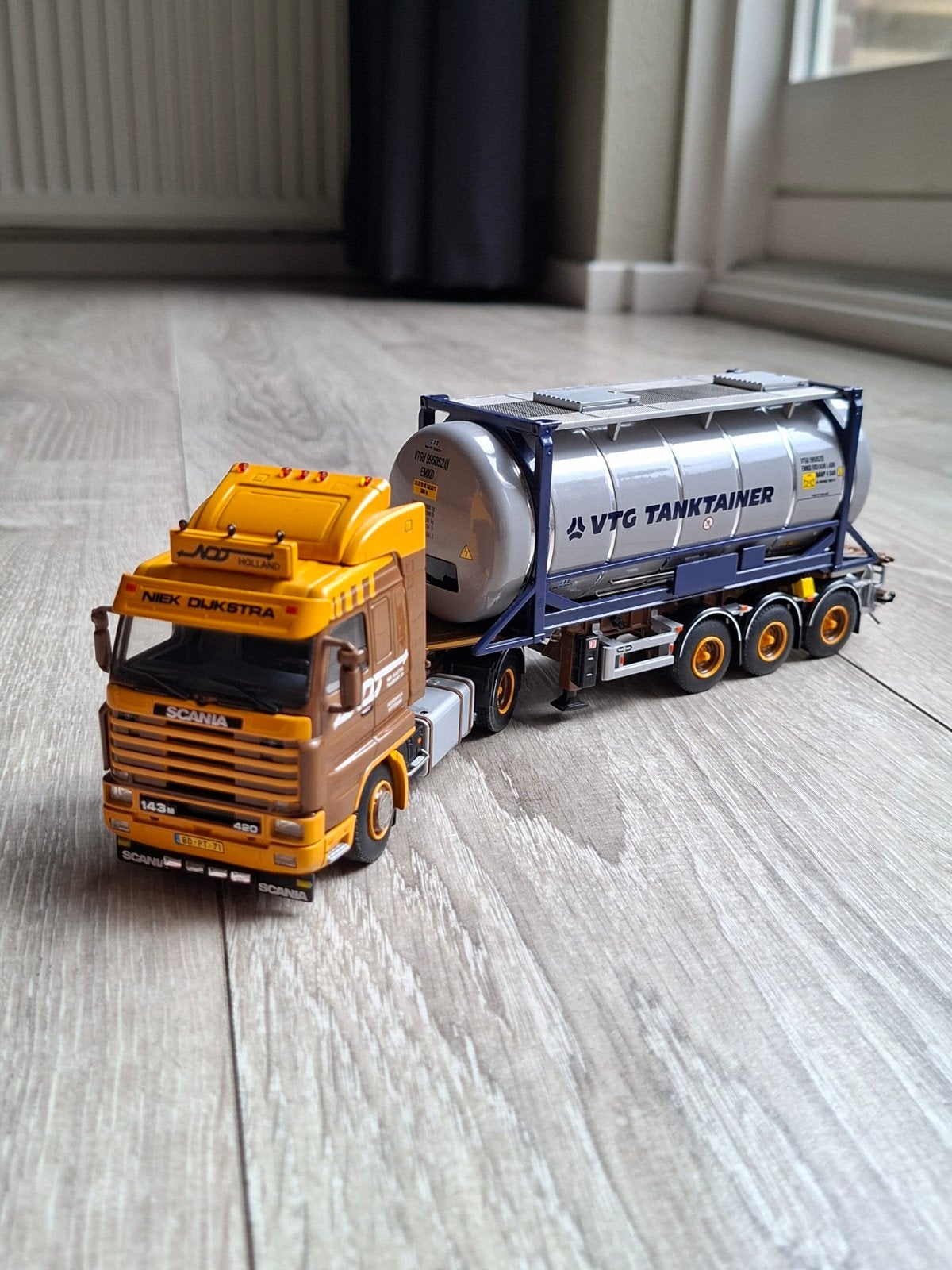 Niek Dijkstra WSI SCANIA 3 streamline met 20 ft container, Ophalen of Verzenden, Nieuw, Bus of Vrachtwagen, Wsi
