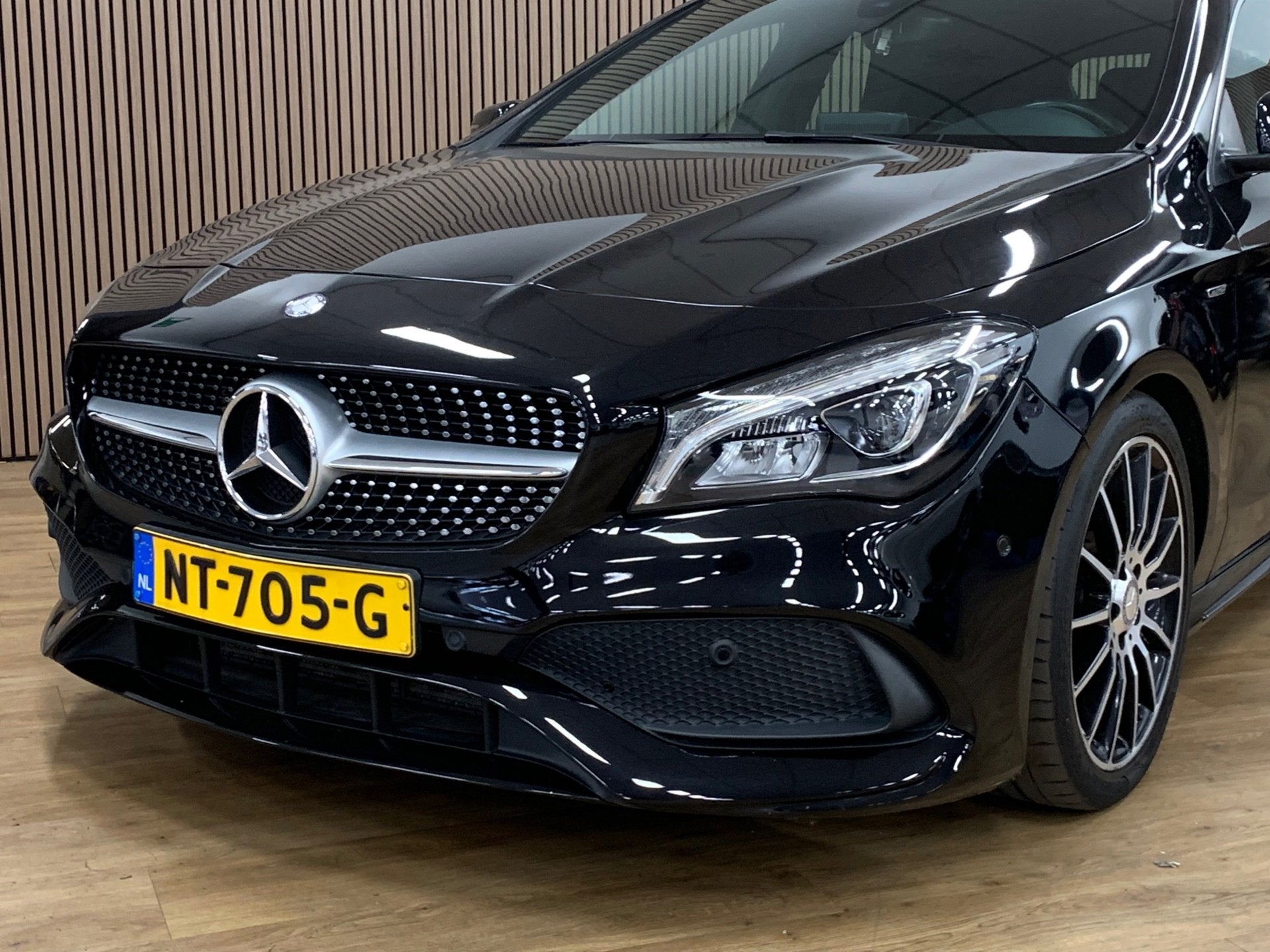 Mercedes-Benz CLA-klasse Shooting Brake 180 Edition|AMG|NL A, Auto's, Mercedes-Benz, CLA, 730 kg, Gebruikt, 4 cilinders
