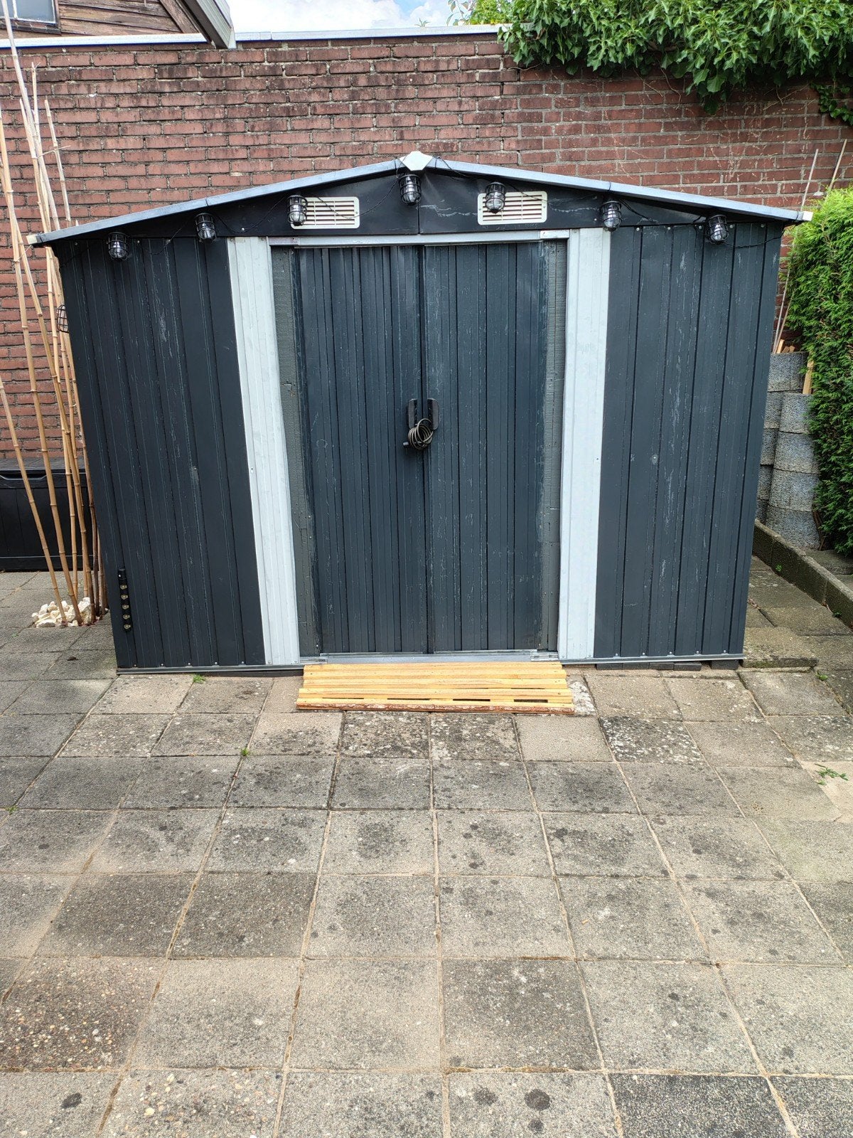 Metalen tuinhuisje / berging., 200 tot 400 cm, Zo goed als nieuw, Zonder ramen, Metaal