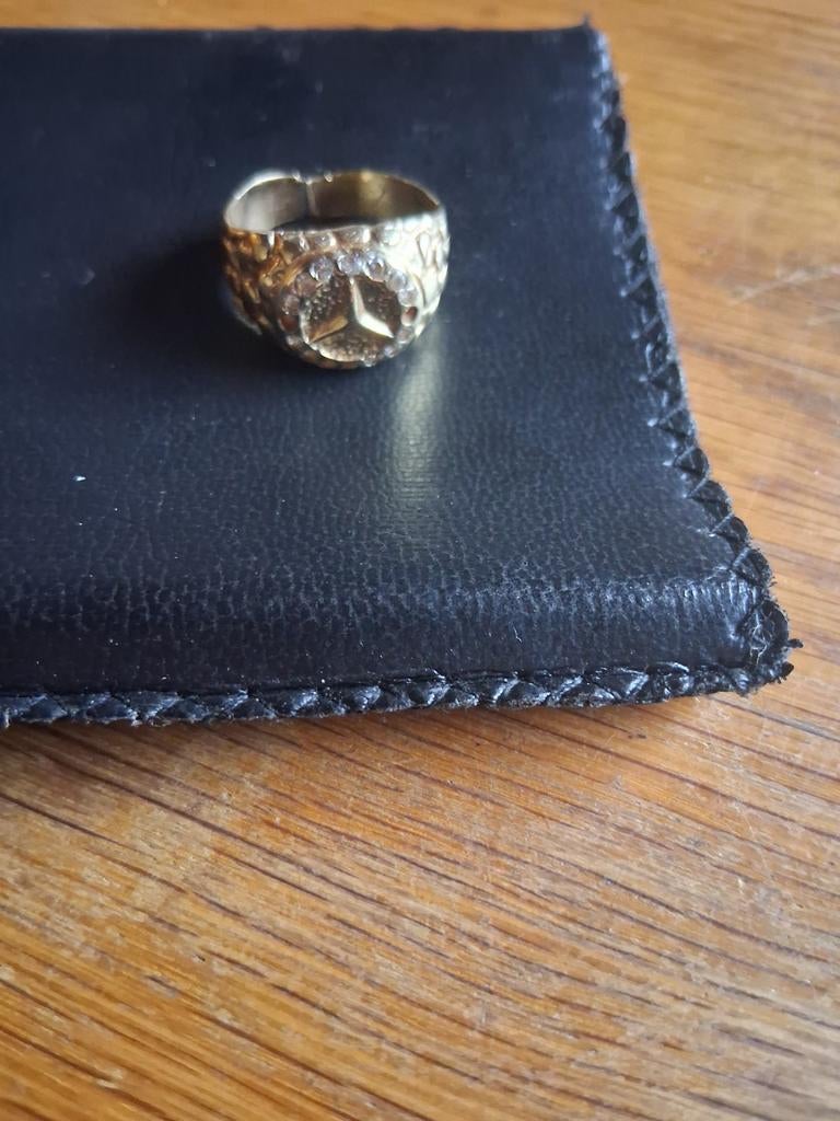 Gouden mercedes ring serieus bieden, 18 tot 19, Heer, Ophalen of Verzenden, Zo goed als nieuw