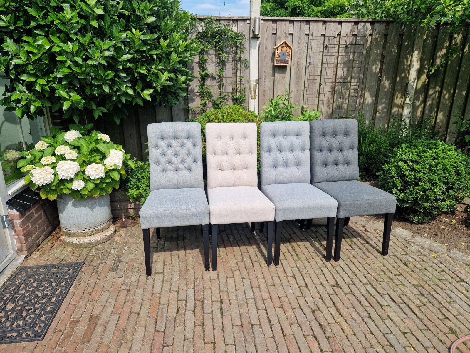 Set van 4 gestoffeerde eetkamerstoelen, Ophalen, Modern klassiek, Zo goed als nieuw, Vier