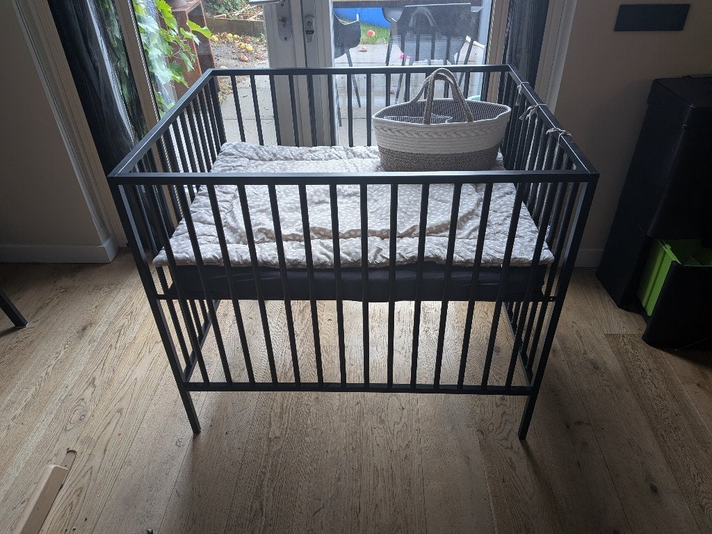 Europe Box metalen zwarte box - complete set, Kinderen en Baby's, Ophalen, Zo goed als nieuw, Vierkant, In hoogte verstelbaar
