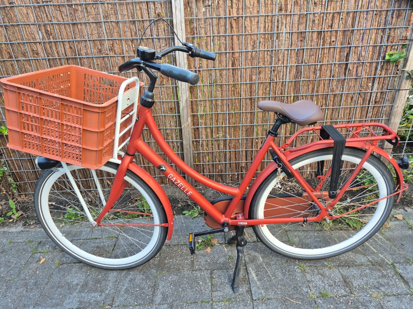Gazelle damesfiets, Ophalen, Terugtraprem, Versnellingen, Zo goed als nieuw