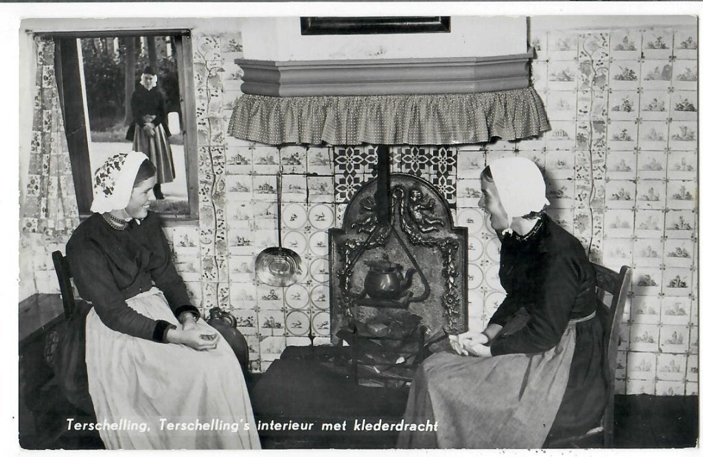 Terschelling - Terschellinger interieur en klederdracht, Verzenden, 1960 tot 1980, Gelopen, Waddeneilanden