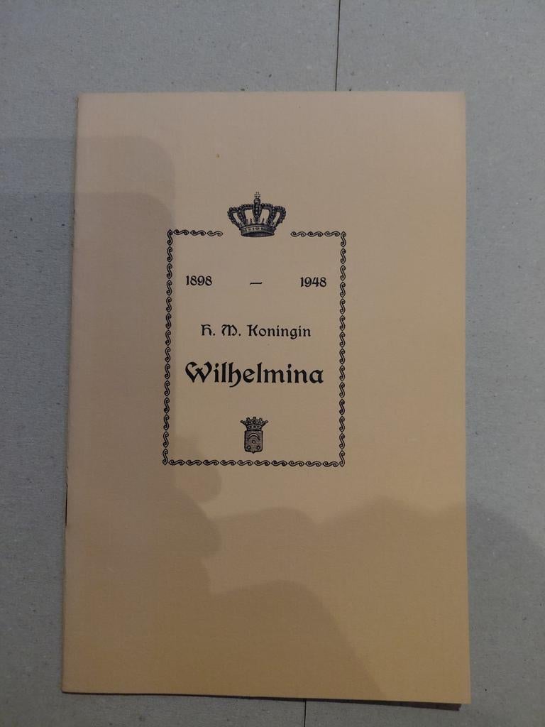Herdenkingsboek 50 jaar Koningin Wilhelmina 1898-1948, Ophalen of Verzenden, 20e eeuw of later, Gelezen, Gemeentebestuur Dokkum