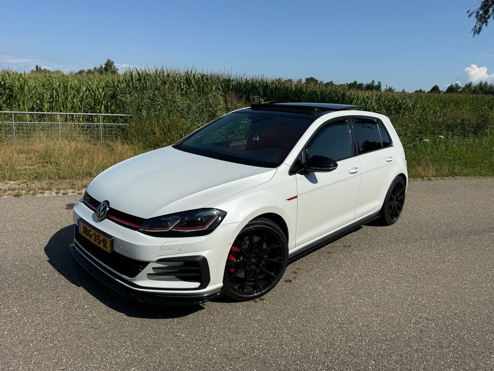 Volkswagen Golf 7,5 GTI  2.0 TSI 245pk 7-DSG 2018 Wit, Auto's, 1345 kg, 4 cilinders, 1984 cc, Wit
