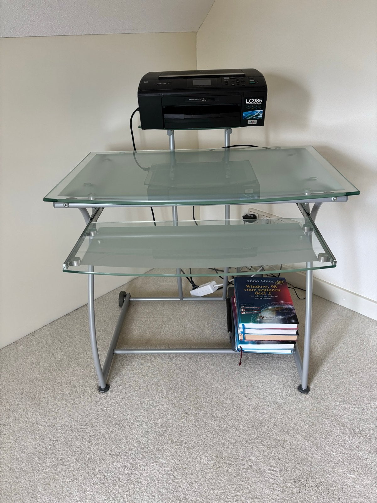 Glazen computer meubel / bureau met printerplank, Huis en Inrichting, Kasten | Computermeubels, Ophalen, Gebruikt, 70 tot 120 cm