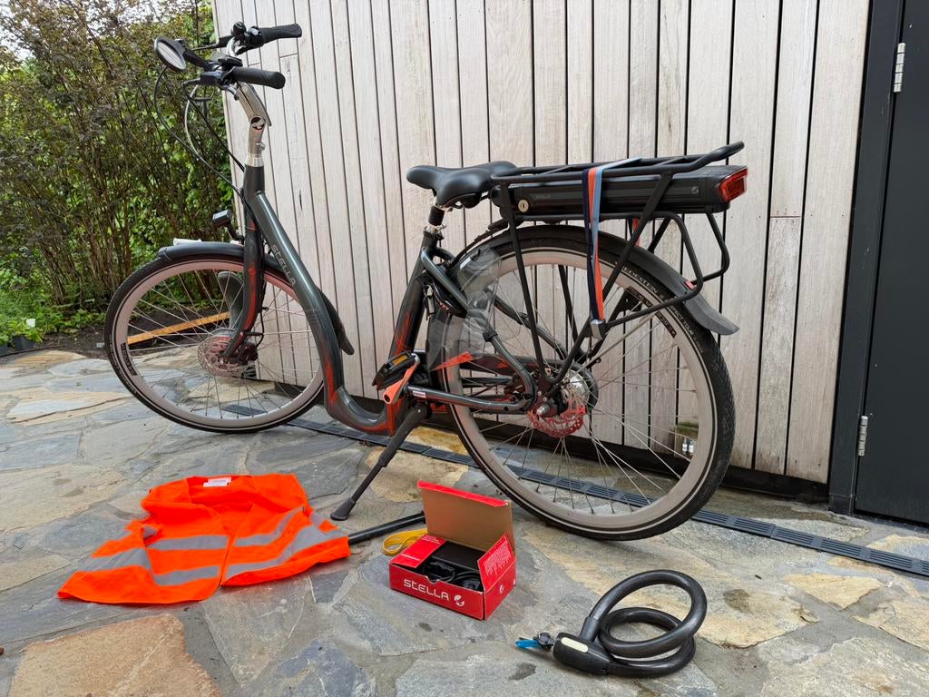 Stella Nantes 46 cm (2022) lage instap, Zo goed als nieuw, Minder dan 47 cm, 50 km per accu of meer, Ophalen
