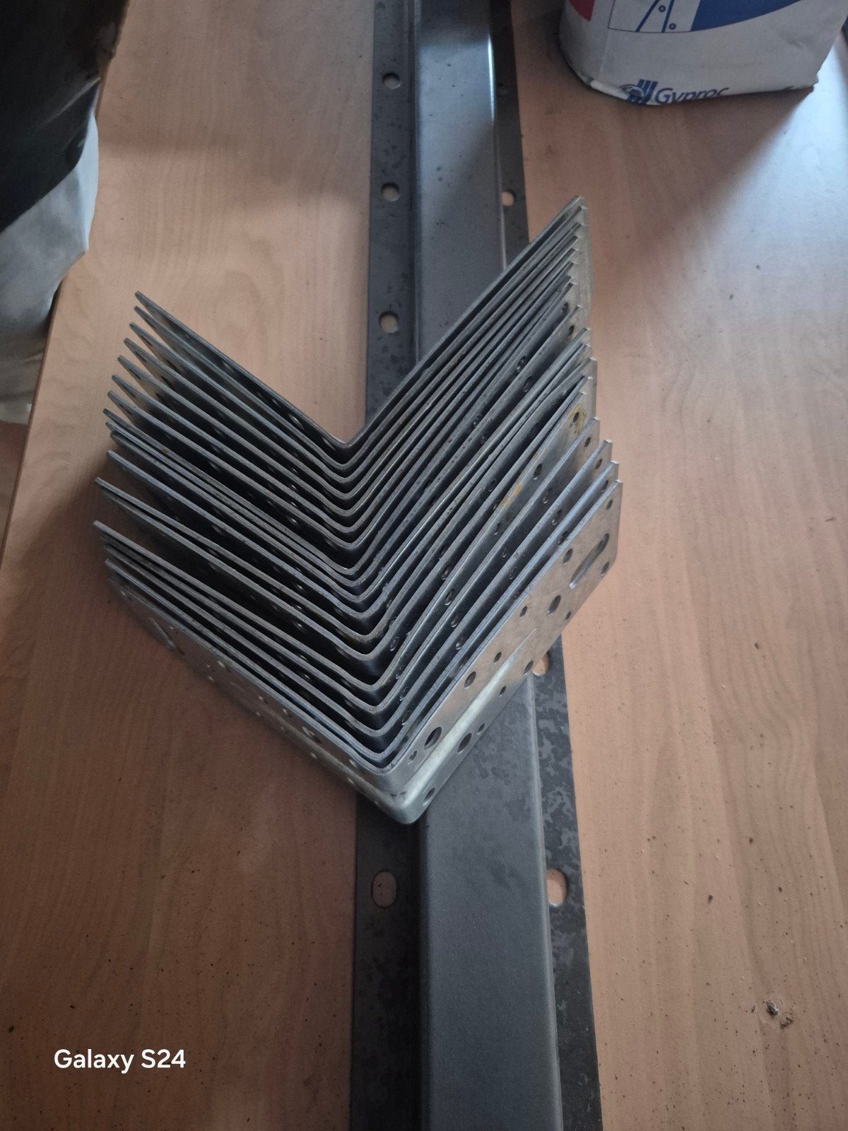 Hoekijzers 15 x 15 mm - Diverse toepassingen, Doe-het-zelf en Verbouw, Ophalen of Verzenden, Gebruikt, 100 tot 250 mm, Overige typen
