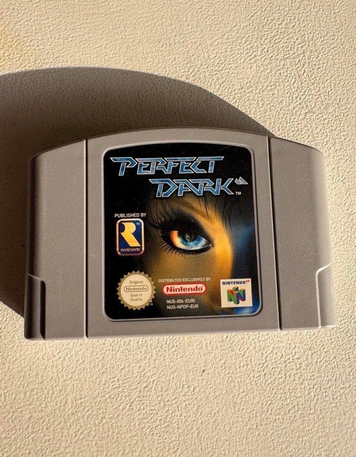 Perfect Dark - Nintendo 64 (N64) - Klassieke Shooter, Spelcomputers en Games, Games | Nintendo 64, Gebruikt, Shooter, Eén computer