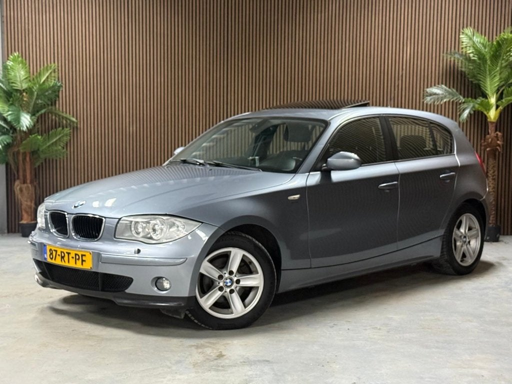 BMW 1-serie 118i High nieuw ketting (bj 2005, automaat), 4 cilinders, 129 pk, Blauw, Origineel Nederlands