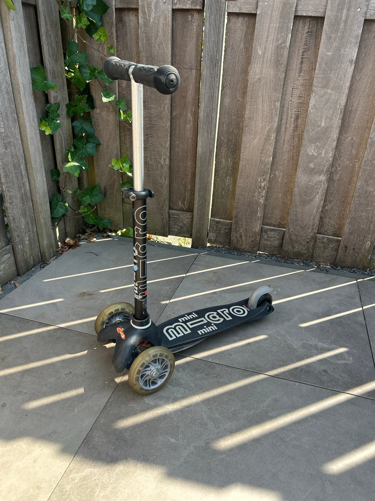 Micro Mini step met lichtgevende wielen, Fietsen en Brommers, Steps, Ophalen, Gebruikt, Gewone step
