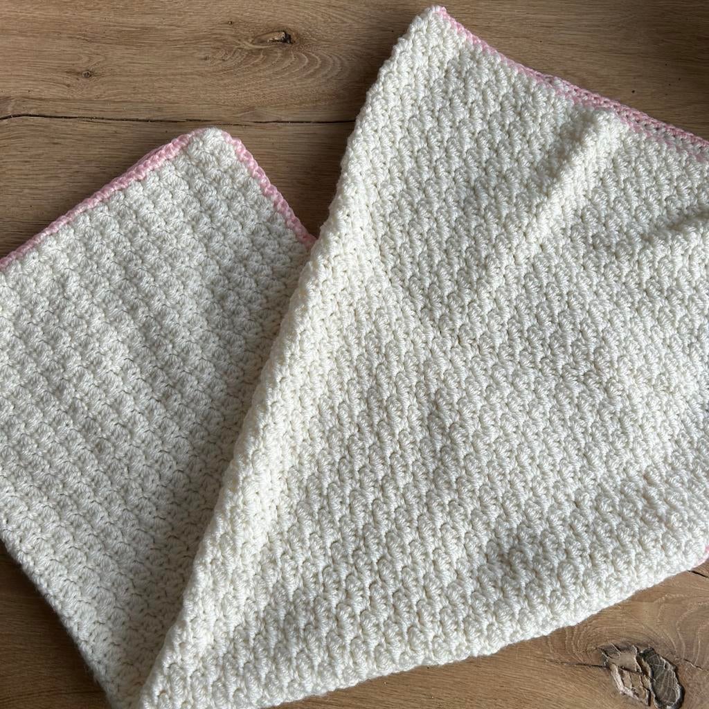 Handgemaakte baby deken - Nieuw, Kinderen en Baby's, Ophalen of Verzenden, Zo goed als nieuw