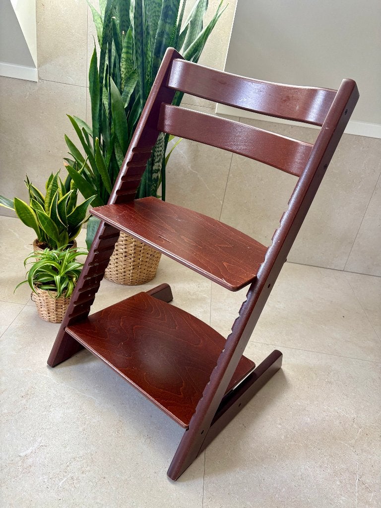 Foto 2 van Stokke Tripp Trapp Bruin + Baby Set + Cushion | Complete Set