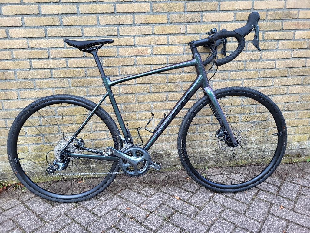 Giant Contend AR 2 2025 Dark Iridescent, Ophalen, 28 inch, Giant, Zo goed als nieuw