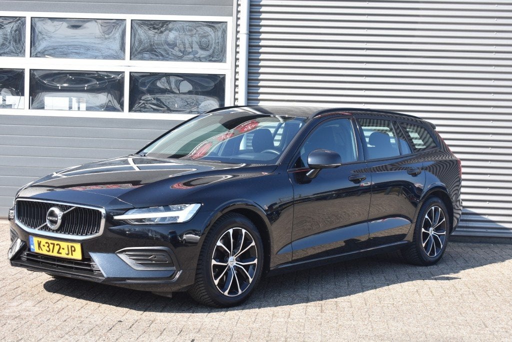 Volvo V60 2.0 AUT. B3 MOMENTUM / ADAP. CRUISE / PDC + P.CAM., Auto's, Volvo, Bedrijf, V60, ABS, Adaptive Cruise Control, Airbags