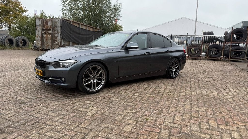 BMW 3-Serie 2.0 320D AUT 2014 Grijs, Auto's, 745 kg, 1995 cc, Zwart, 4 cilinders