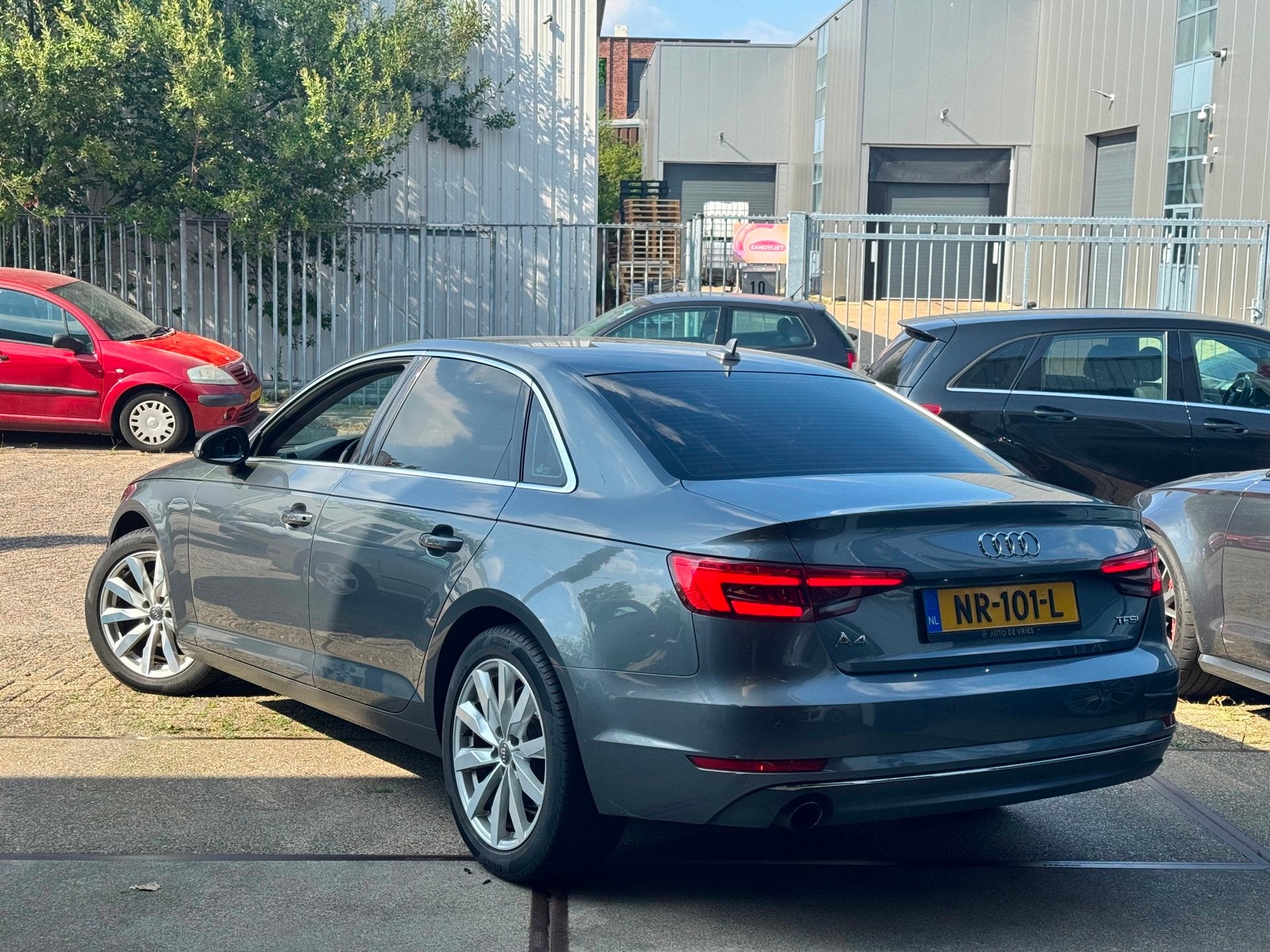 Audi A4 Limousine 1.4 TFSI | Sport Lease Edition | ORG NL |, Auto's, Audi, Stof, Gebruikt, Euro 6, 150 pk