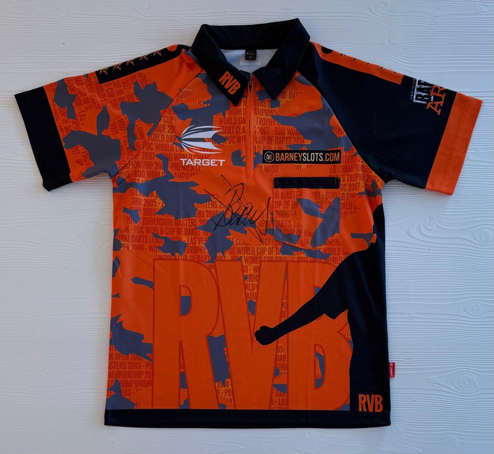 Gesigneerd dartshirt Raymond van Barneveld (S), zonder COA, Verzenden, Zo goed als nieuw, Overige sporten, Shirt