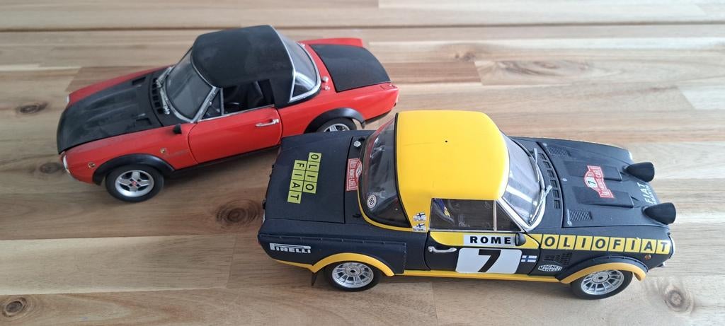 Fiat-Abarth 124 spider. 1:18., Ophalen of Verzenden, Nieuw