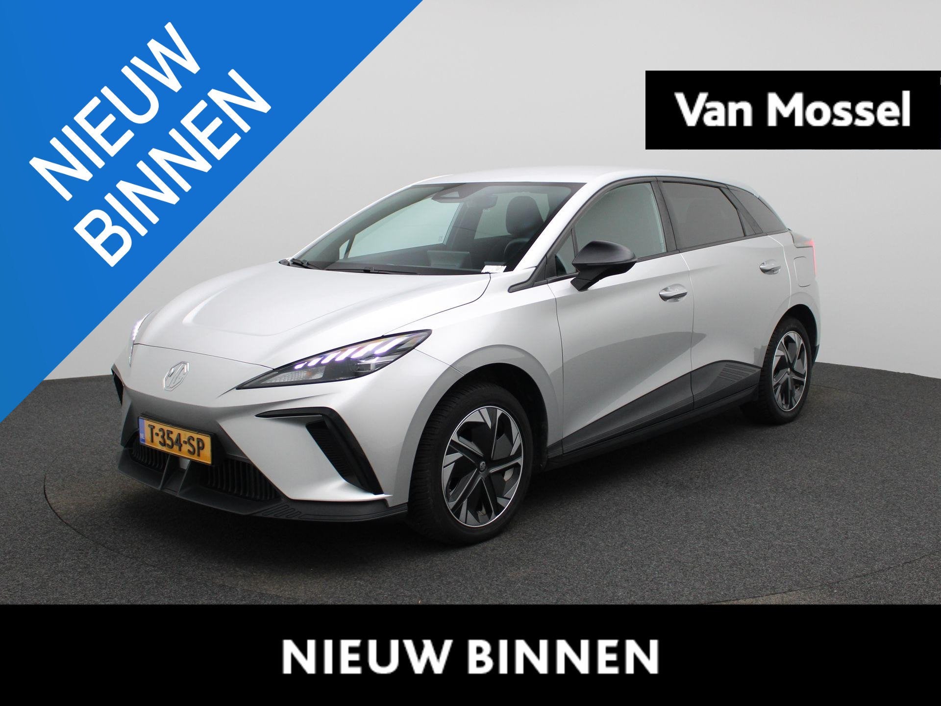 MG 4 Long Range 64kWh Comfort, Auto's, Automaat, 12 maanden, Achterwielaandrijving, Gebruikt
