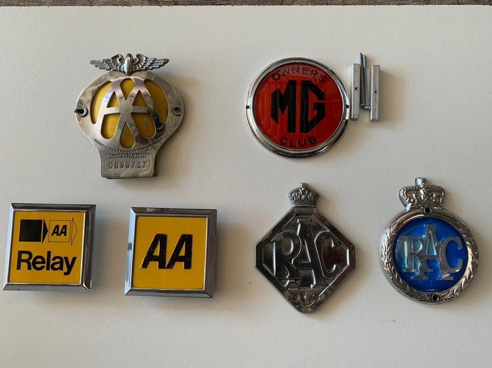 Auto emblemen, auto badges, auto schildjes., Ophalen of Verzenden, Gebruikt