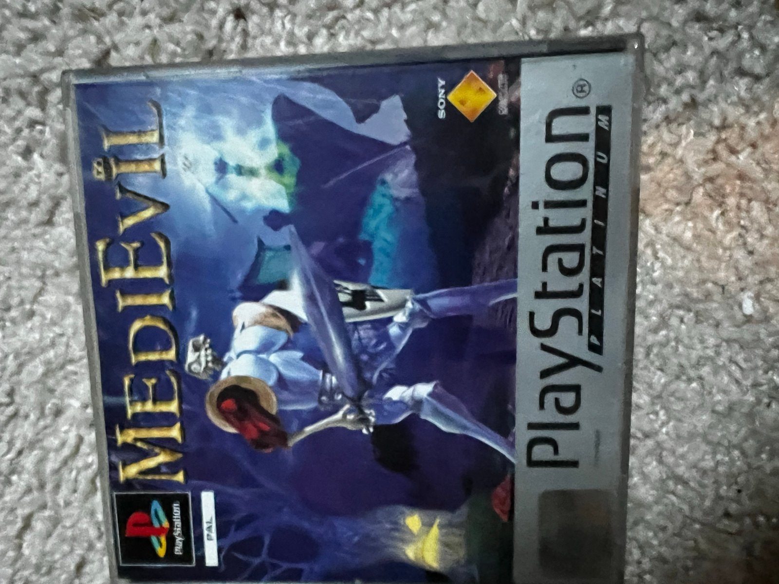 MediEvil PlayStation 1 Platinum Edition, Spelcomputers en Games, Avontuur en Actie, Gebruikt, 1 speler, Ophalen of Verzenden