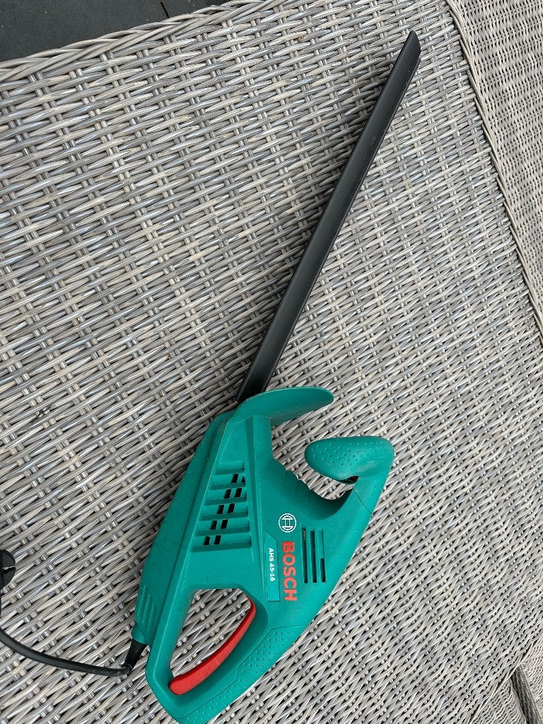 Elektrische heggenschaar, Ophalen of Verzenden, Zo goed als nieuw, Elektrisch, Bosch, AEG