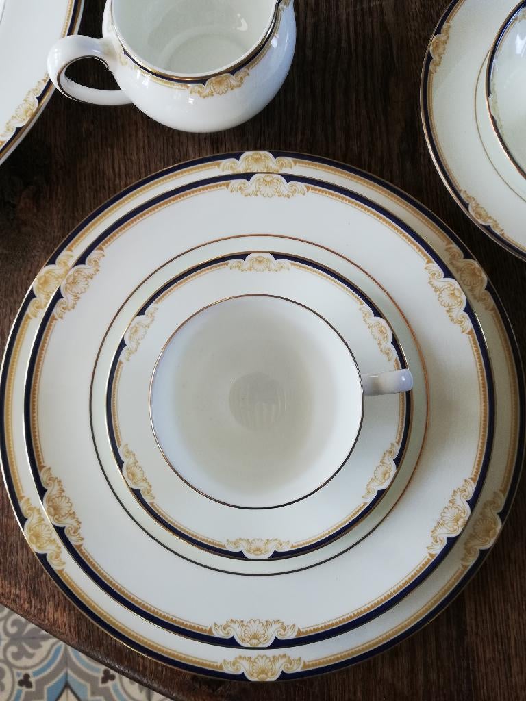 Uniek 14 pers. Wedgwood Cavendish eet/koffieservies NIEUW, Ophalen, Nieuw, Porselein, Wedgwood