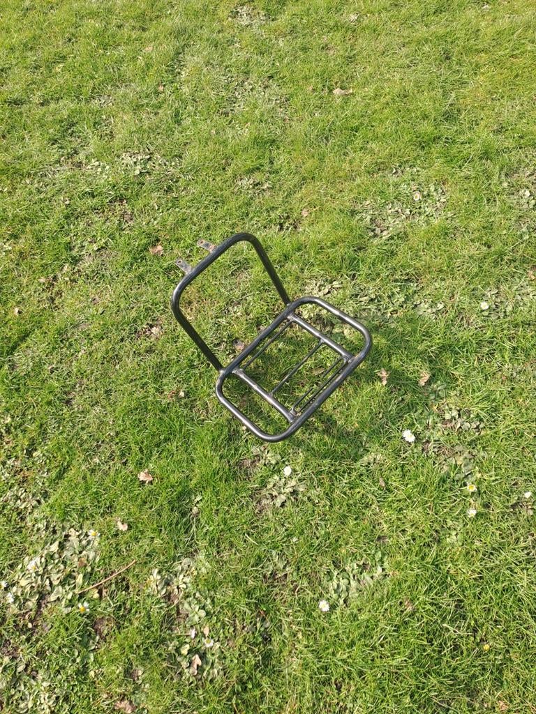 Bagagedrager voorop bij tomos, Ophalen