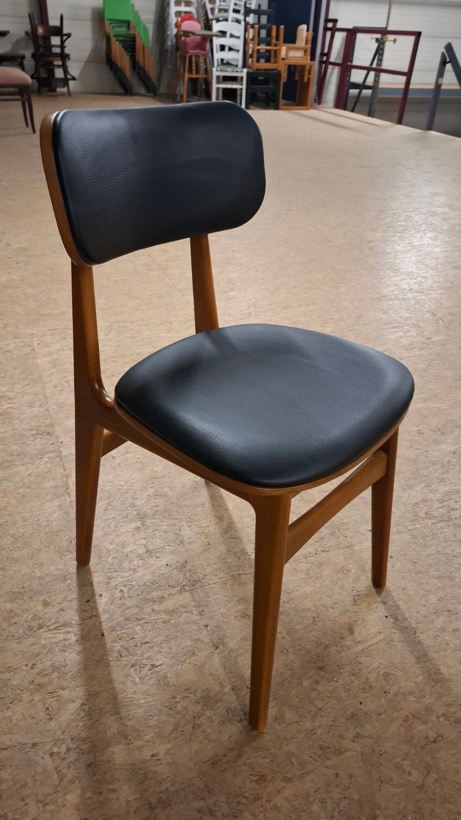 4 nieuwe DEX scandinavisch deens design horeca rest partij!, Ophalen of Verzenden, Nieuw, Hout, Vier