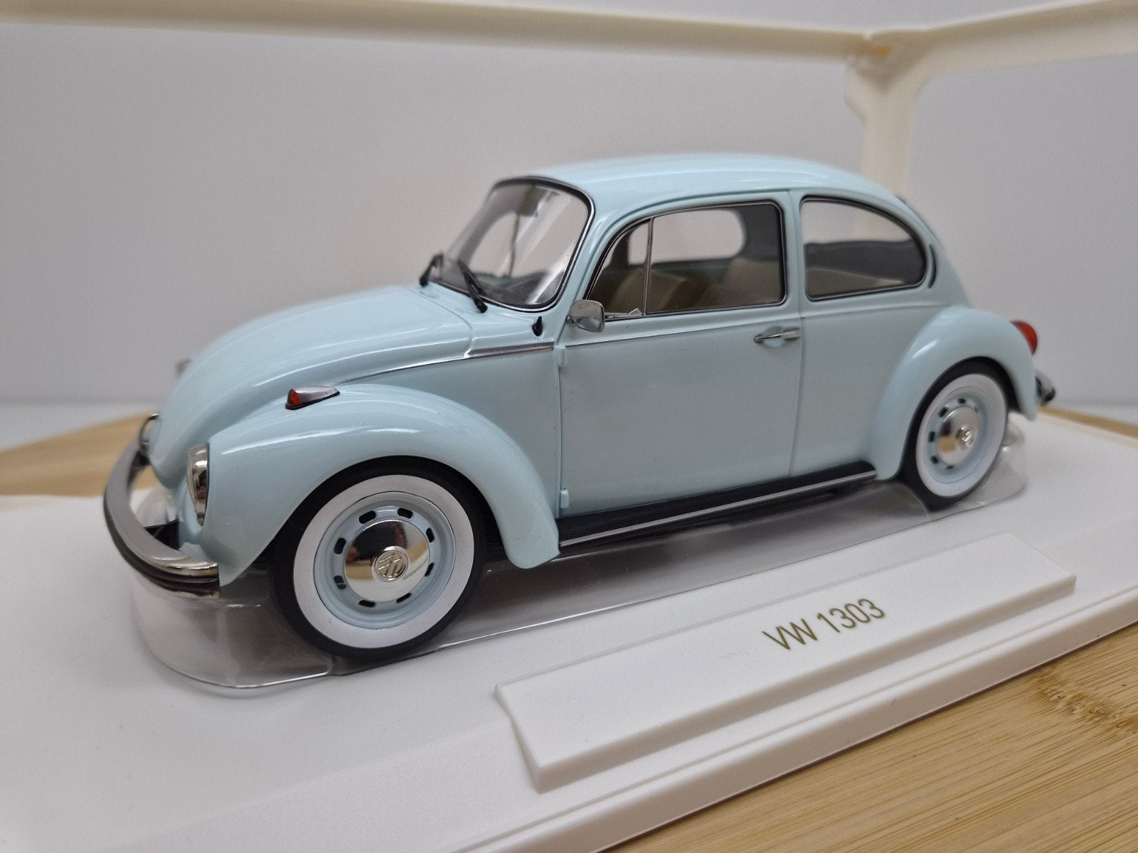 Norev Volkswagen VW 1303 Kever 1:18 Lichtblauw, Auto, Nieuw, Norev, Ophalen of Verzenden