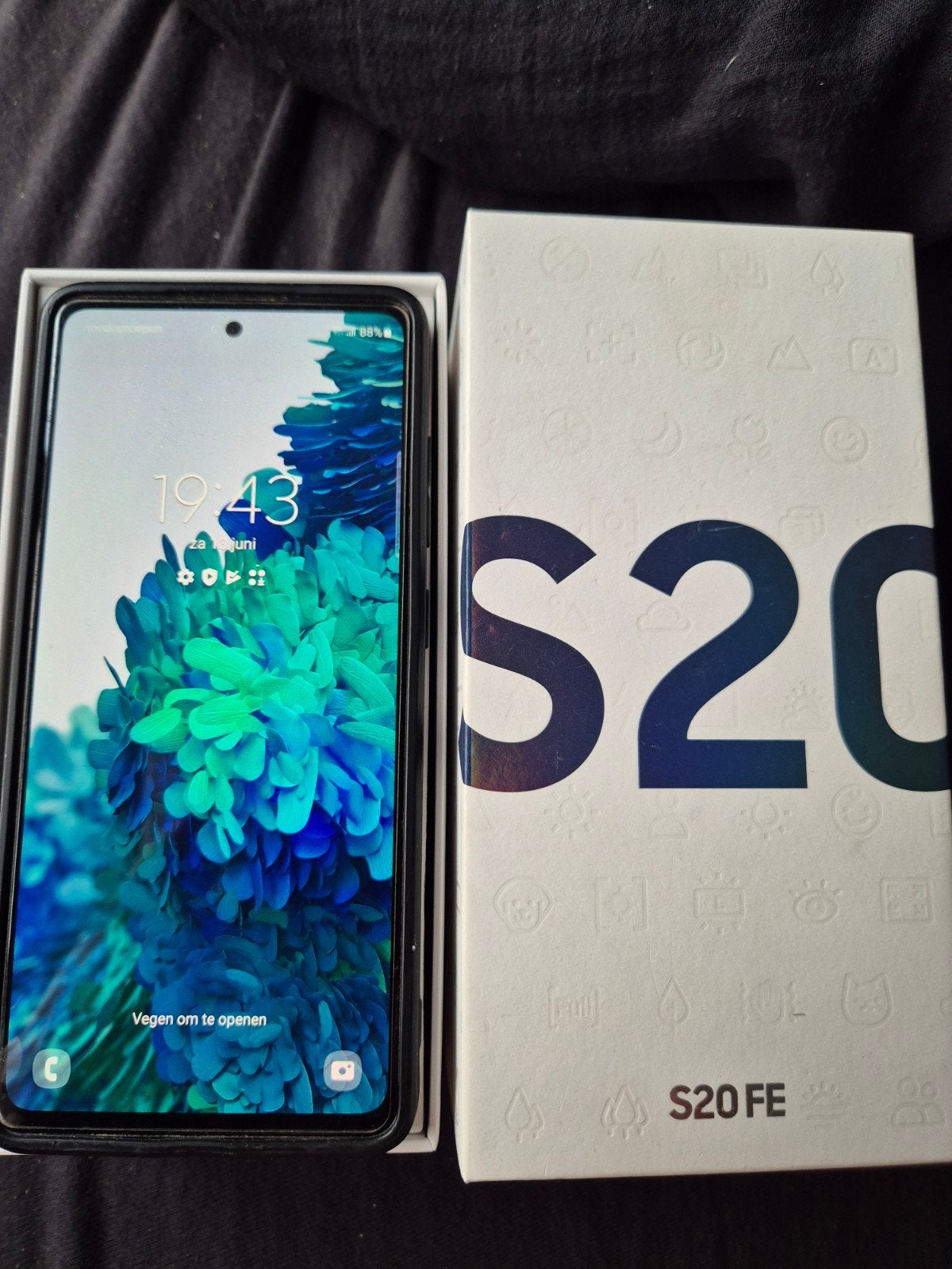 Samsung Galaxy S20 FE met doos, Telecommunicatie, Mobiele telefoons | Samsung, Galaxy S20, Touchscreen, Ophalen of Verzenden, Zo goed als nieuw