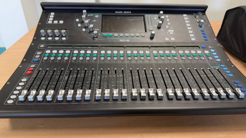 Allen&Heath SQ6, Ophalen, Zo goed als nieuw, 20 kanalen of meer