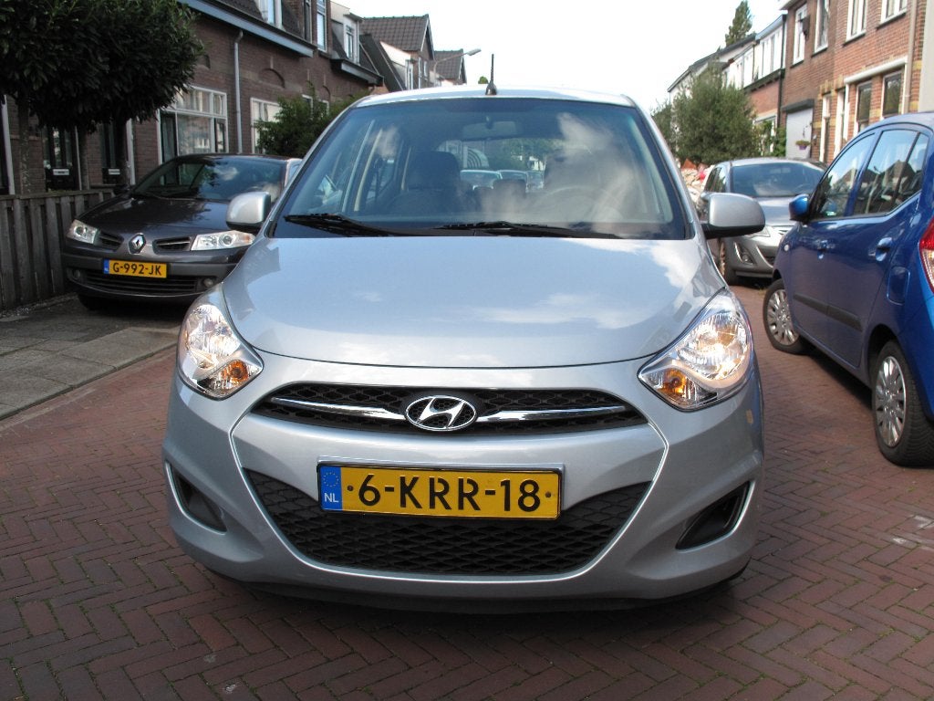 Hyundai i10 i-drive cool  2013, Auto's, Voorwielaandrijving, Stof, 31 €/maand, Parkeersensor