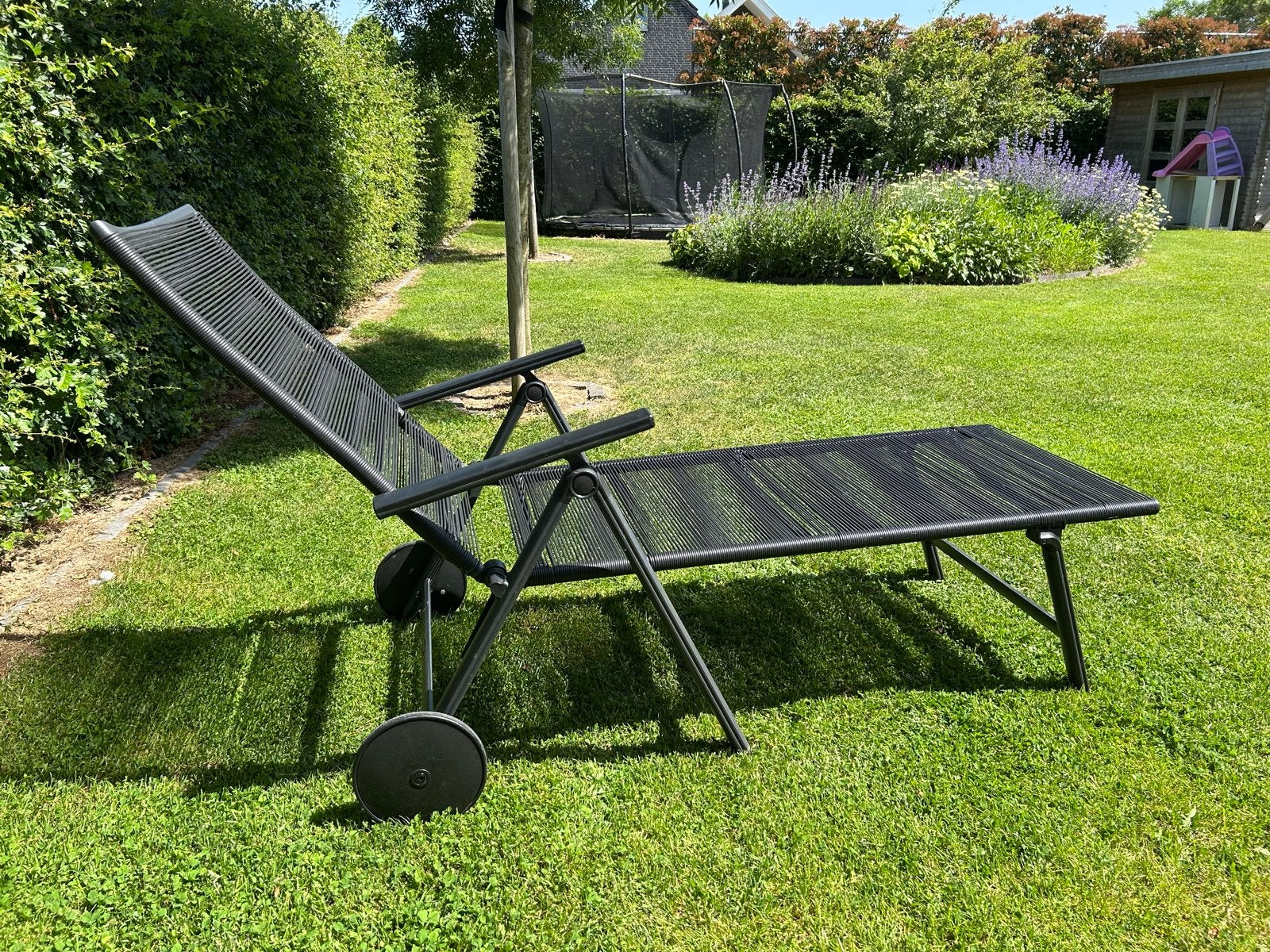 Verstelbare ligstoel met wielen en inklapbaar, Tuin en Terras, Ophalen, Zo goed als nieuw, Aluminium, Verstelbaar