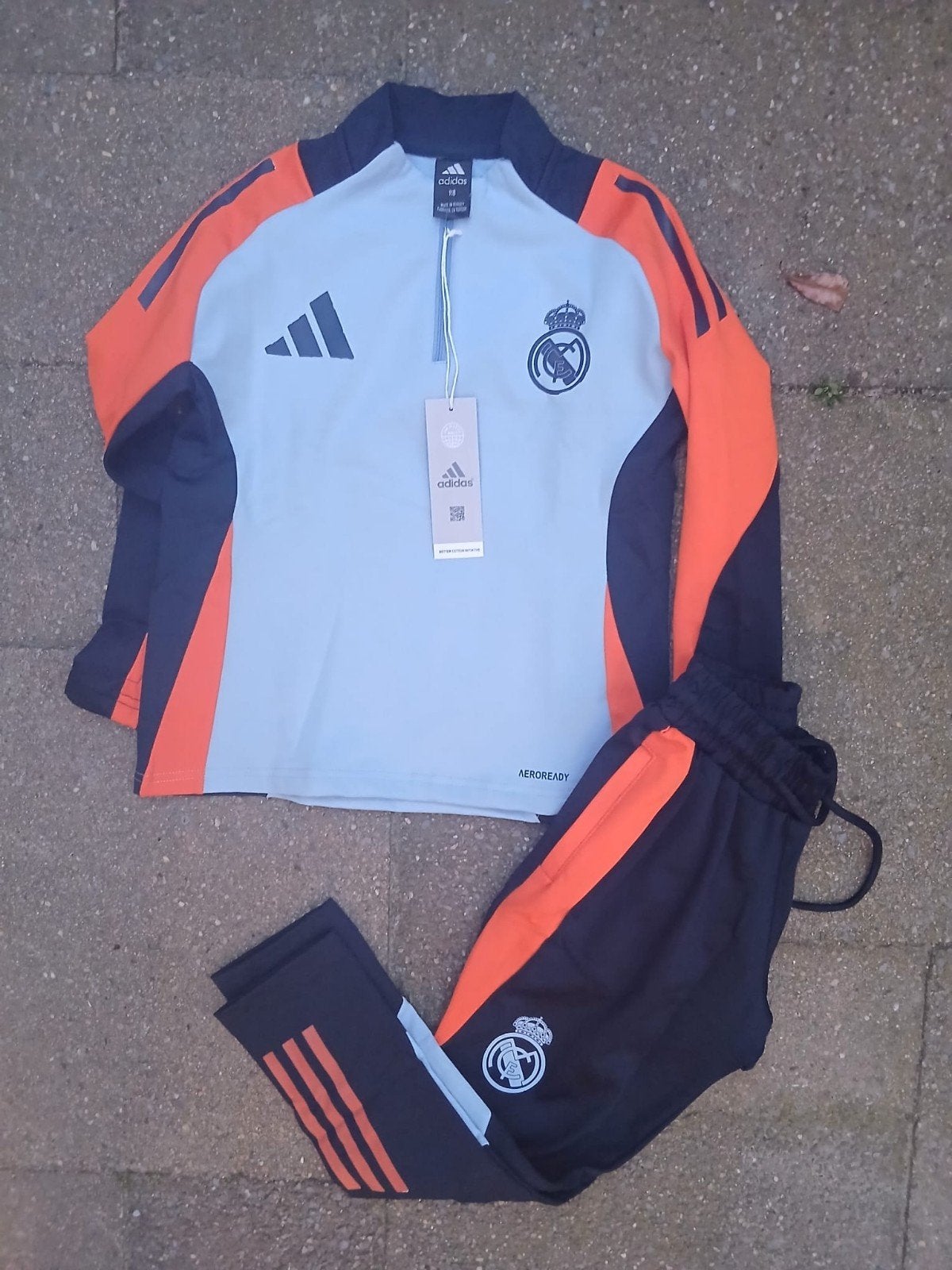 Real Madrid kids voetbalpak 116, Ophalen of Verzenden, Jongen of Meisje