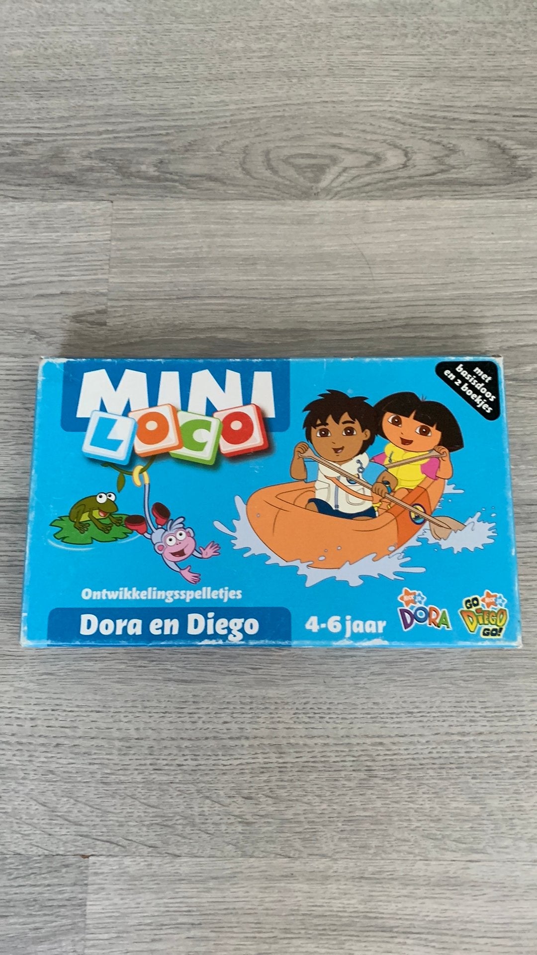 Mini loco Basisdoos en 2 boekjes Dora & Diego, Ophalen of Verzenden, Gebruikt