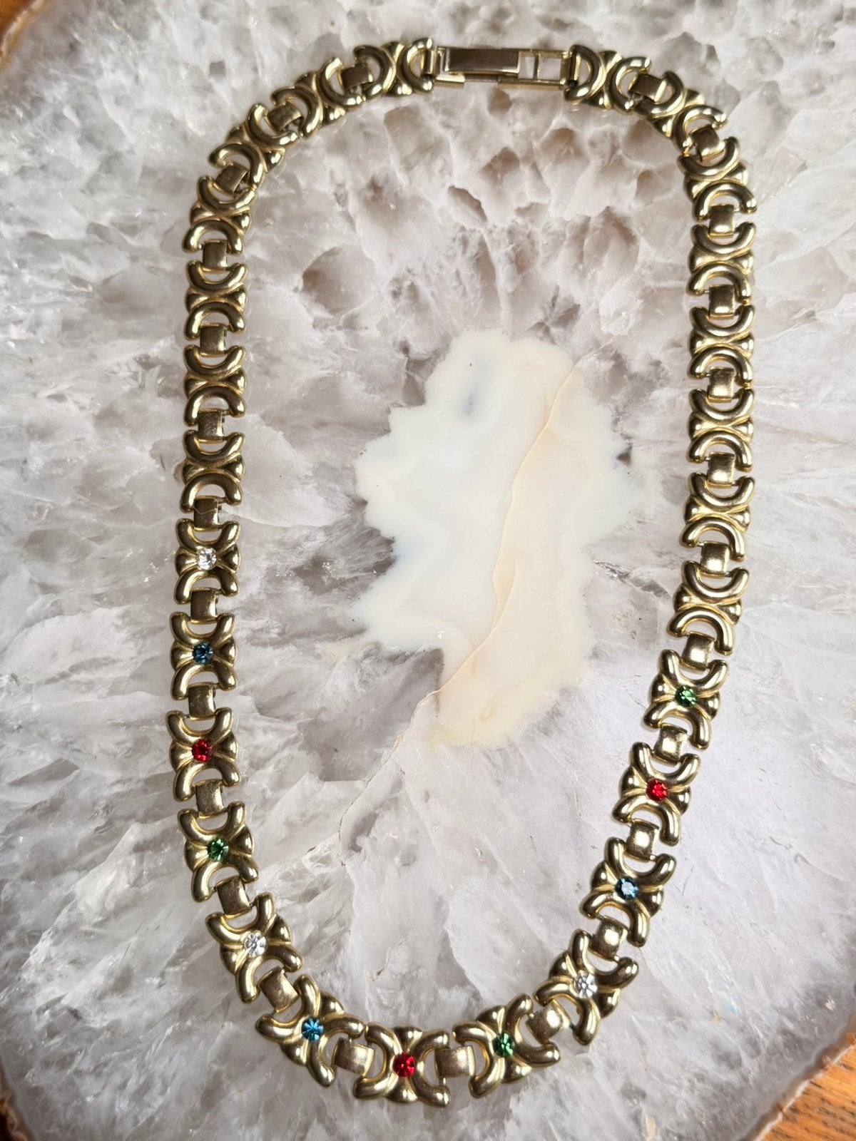 Vintage Collier bezet met Swarovskikristalletjes, Verzenden, Zo goed als nieuw, Overige materialen