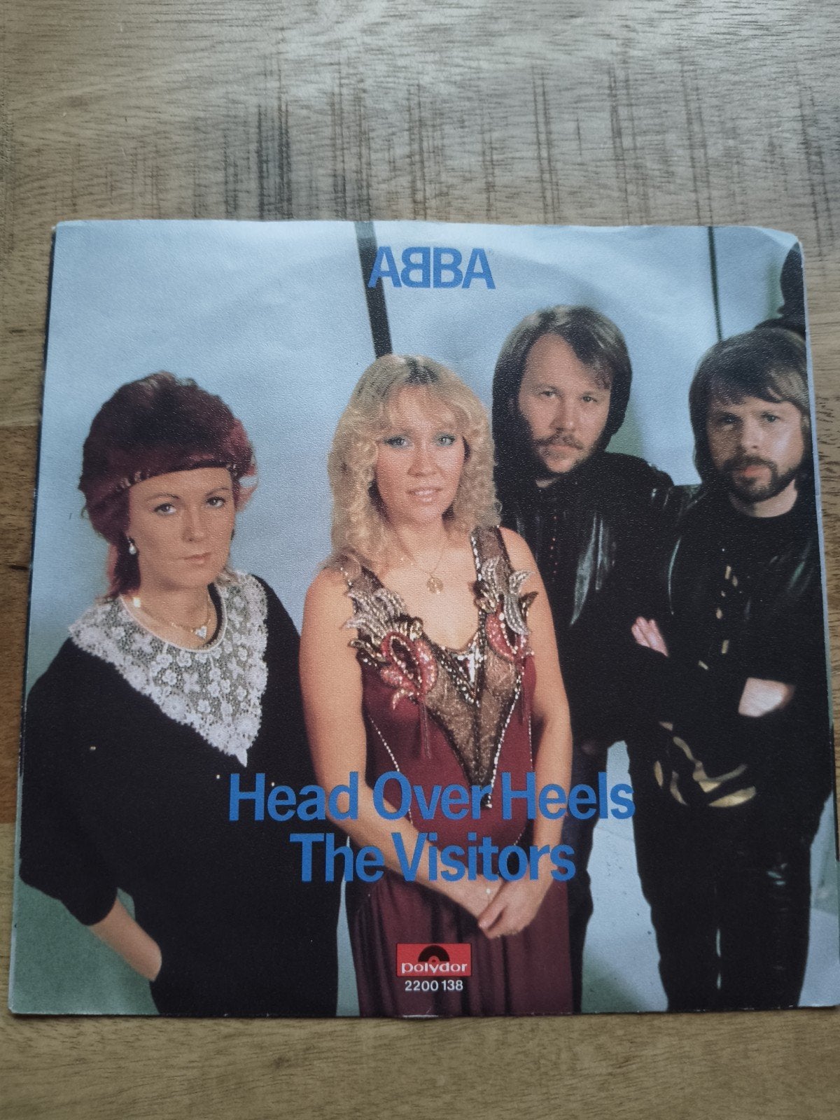 ABBA - Head Over Heels / The Visitors 7 inch vinyl single, Gebruikt, Originele persing, 7 inch, Ophalen of Verzenden