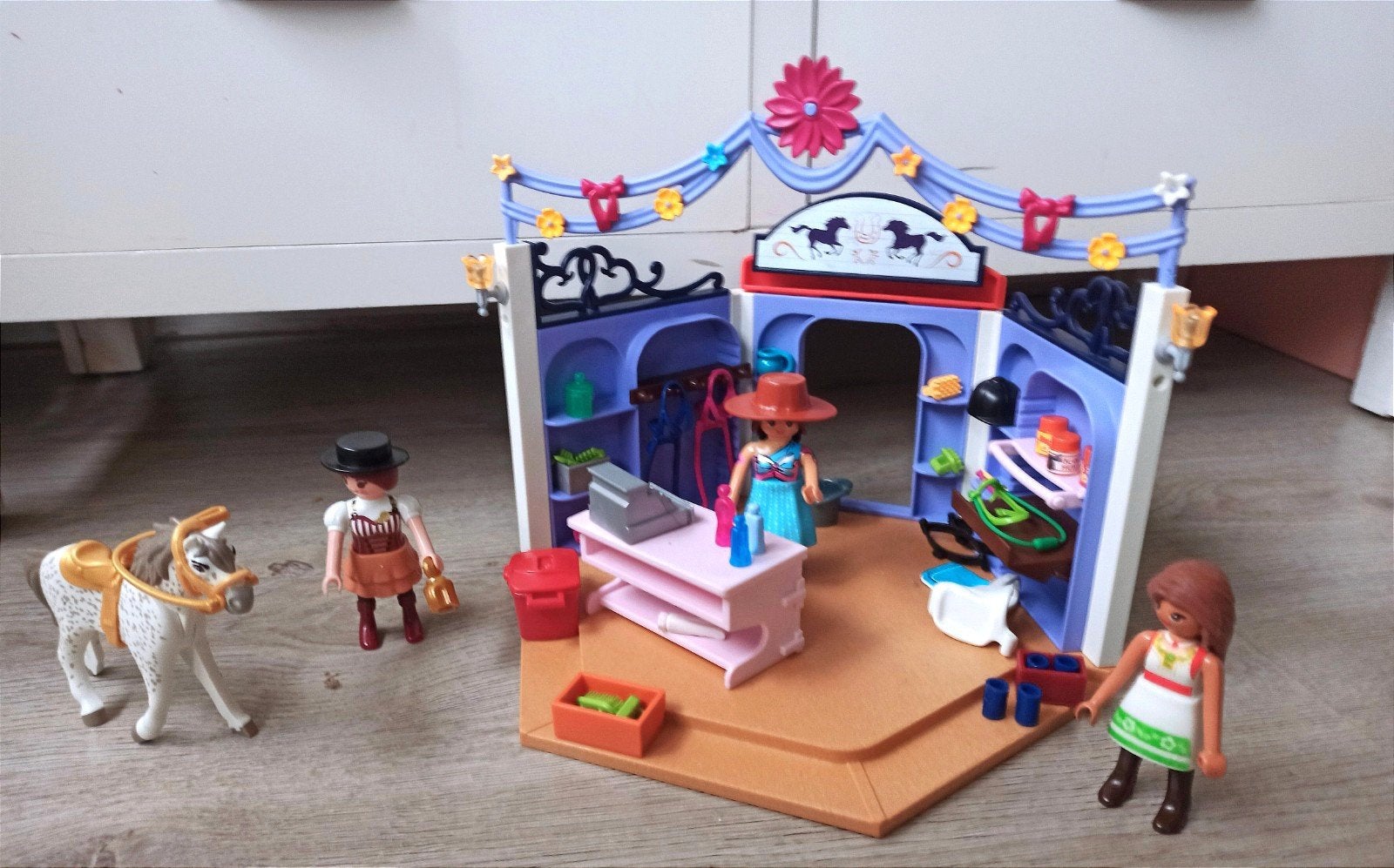 Playmobil Spirit Paarden Shop, Kerst Festijn,Koets, Arreslee, Kinderen en Baby's, Ophalen of Verzenden, Complete set