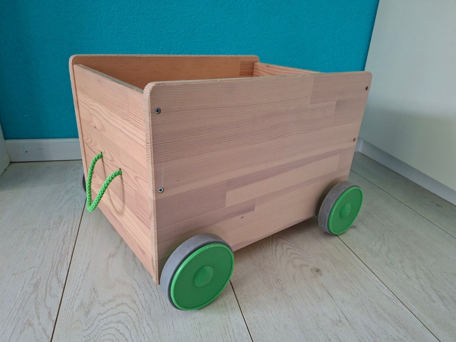 Ikea Flisat Houten Speelgoedkist met Wielen en Trekkoord, Ophalen, Gebruikt, Overige typen