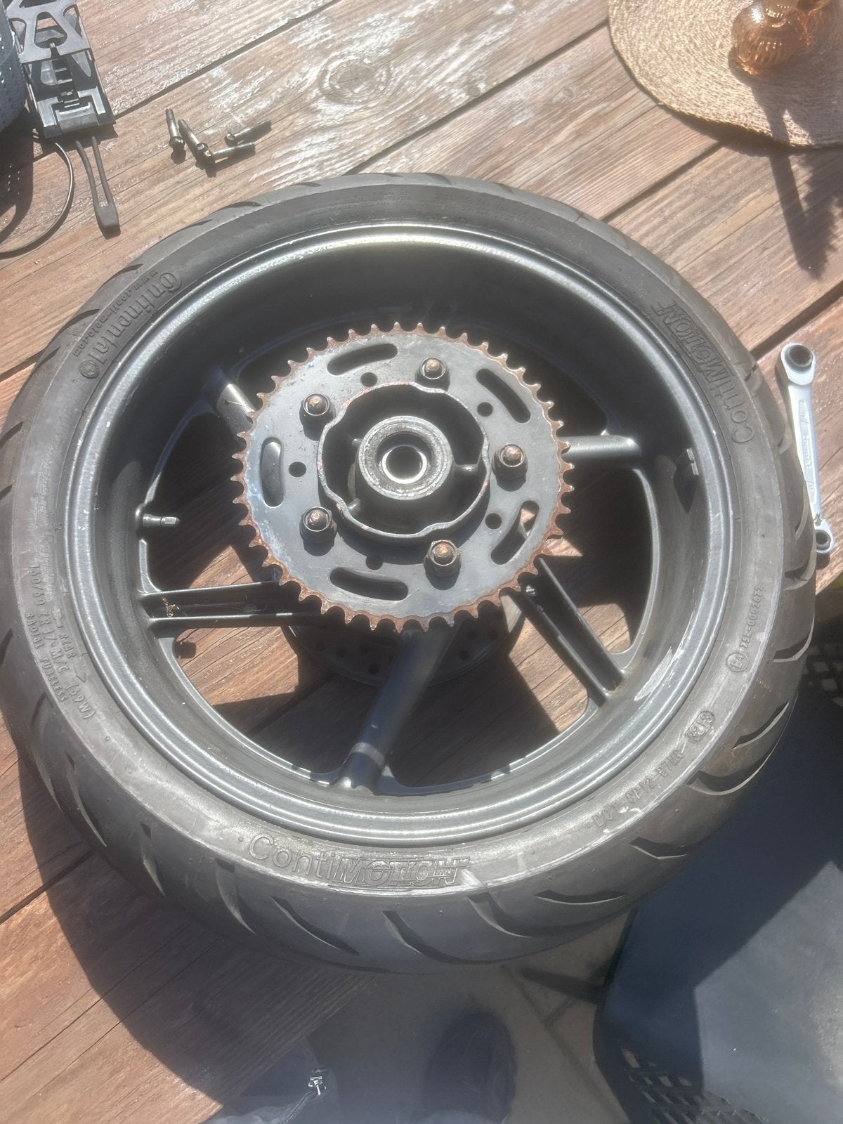 Achterwiel motor met band en tandwiel en remschijf, Ophalen of Verzenden, Gebruikt