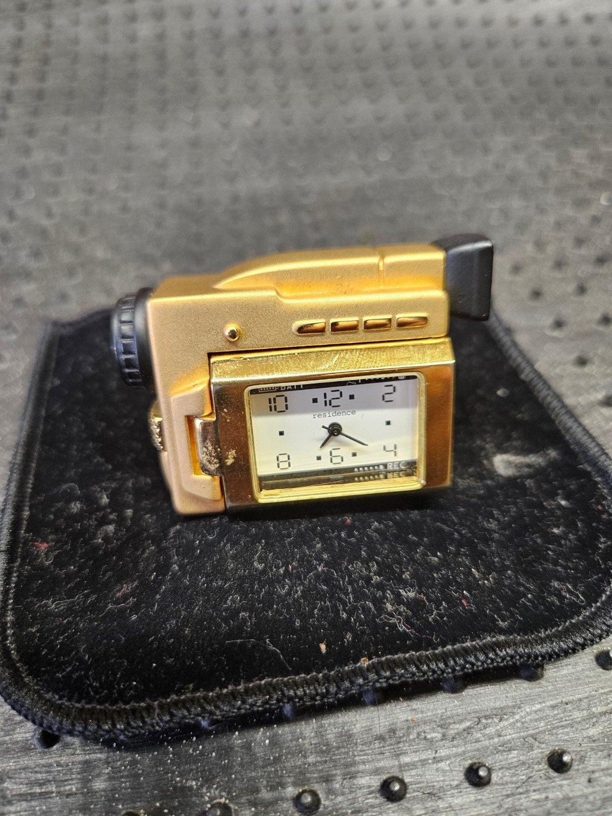 Miniatuur Videocamera Klokje - Goudkleurig. Metaal., Ophalen of Verzenden, Overige merken, 1960 of later